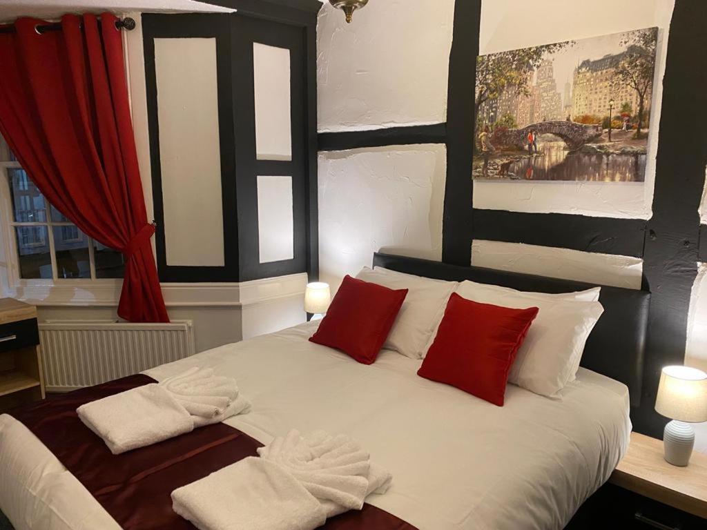 Bugle Hotel Titchfield Buitenkant foto