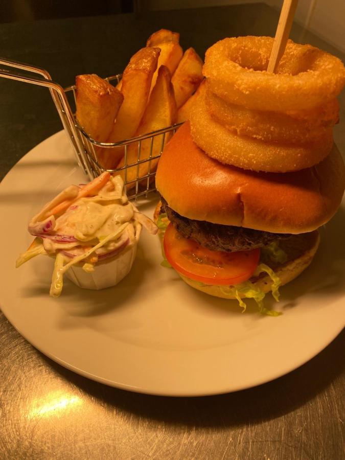 Bugle Hotel Titchfield Buitenkant foto