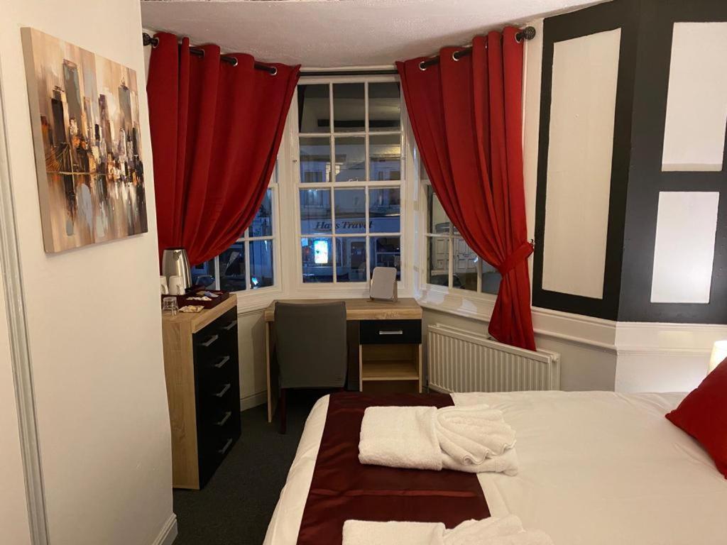 Bugle Hotel Titchfield Buitenkant foto