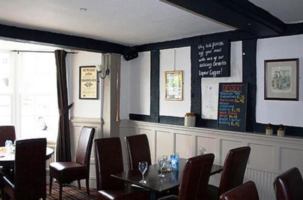 Bugle Hotel Titchfield Buitenkant foto